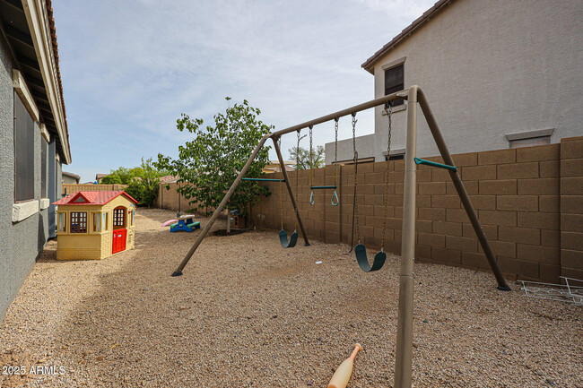 Building Photo - 4010 E Sidewinder Ct