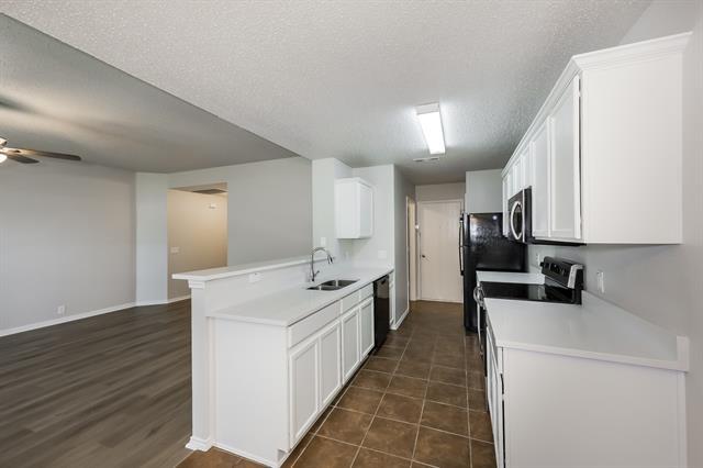 Building Photo - 317 Oakhurst Dr