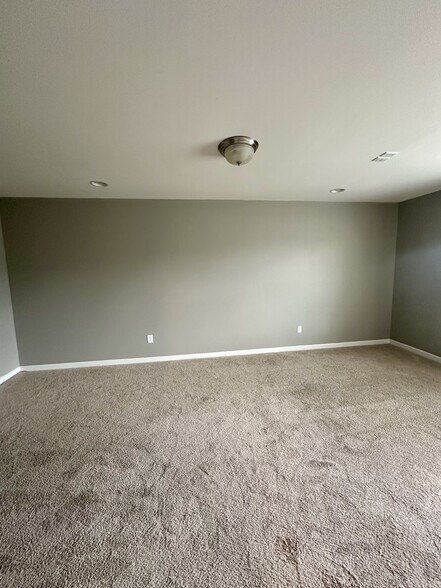 Building Photo - 4714 Venito St
