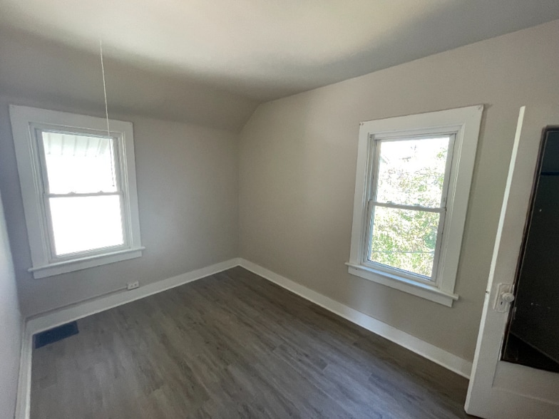 Building Photo - 14005 Scioto Ave