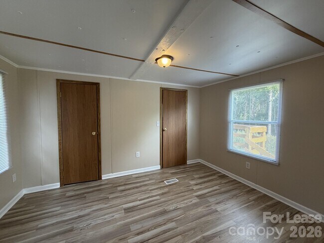 Building Photo - 118 Ricks Ln