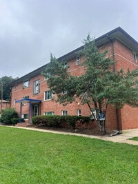 Building Photo - Charming 1 Bedroom Apartment in Woodbridge...