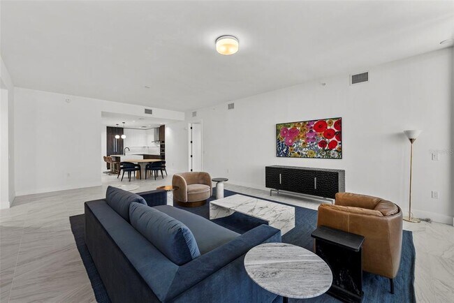 Building Photo - 777 3rd Ave N