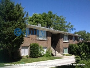 Building Photo - 545 Stringham Ave