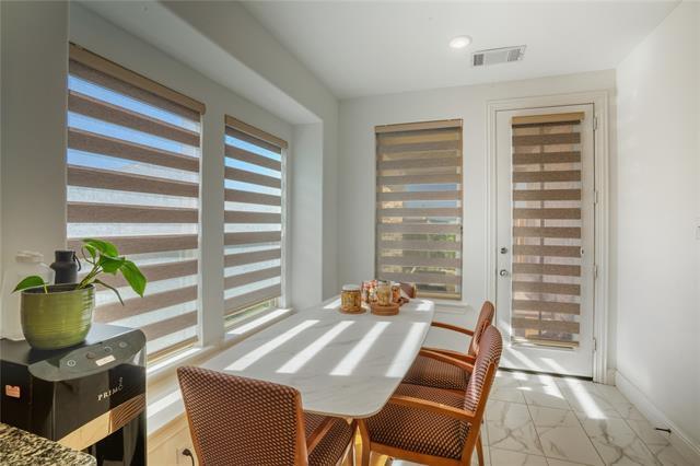 Building Photo - 4424 English Maple Dr