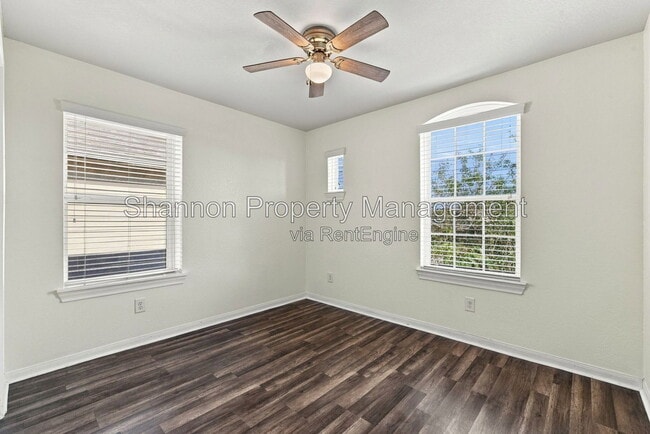 Building Photo - 24250 Prairie Glen Ln