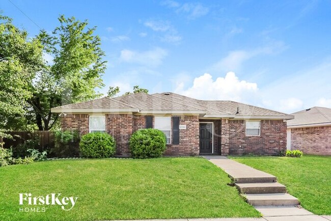 Primary Photo - 13536 Vida Ln