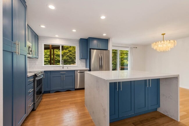 Building Photo - Finn Hill Home with Large Entertaining Patio & Backyard