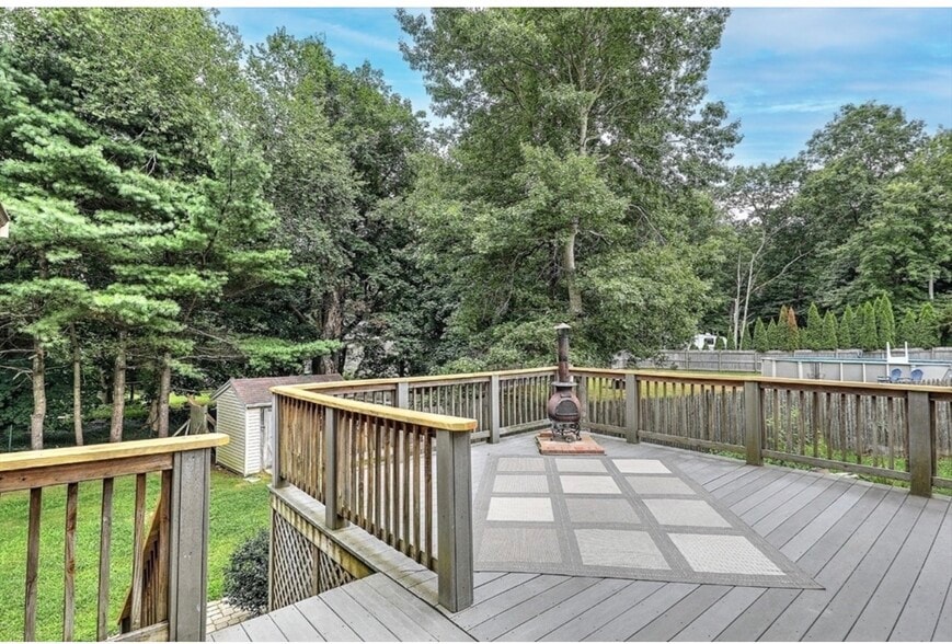 Deck - 103 Walnut St