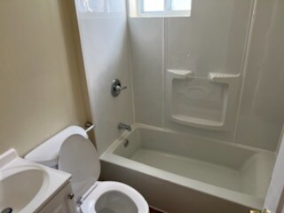 Building Photo - 1504 W 3rd St