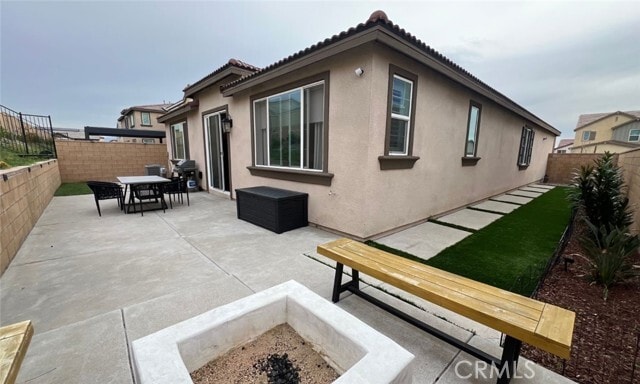 Building Photo - 16746 Mistletoe Ln