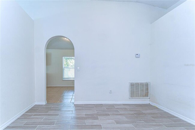 Building Photo - 18303 Elmhurst Ln