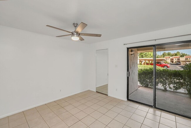 Building Photo - Charming 2-Bedroom, 2-Bath Condo in the He...