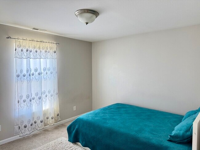 Building Photo - 2664 Solidago Dr