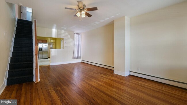 Hardwood flooring in LR/DR - 348 Lafayette St