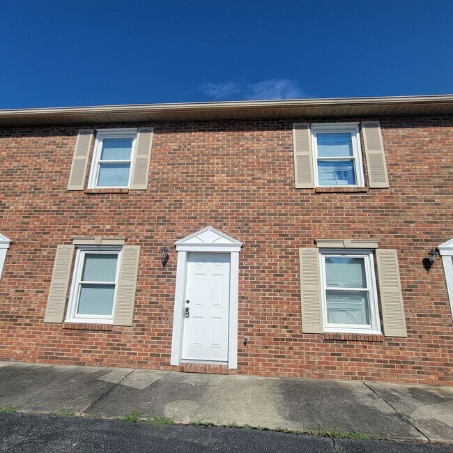 Building Photo - 1819 Stargazer Dr
