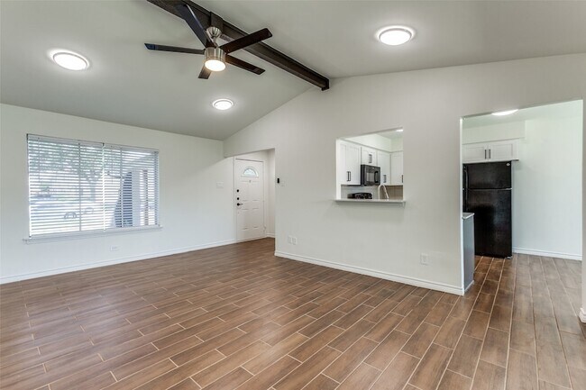Building Photo - 2126 Trellis Pl
