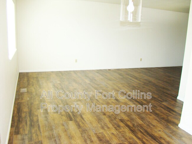 Building Photo - 6608 Kevin Dr