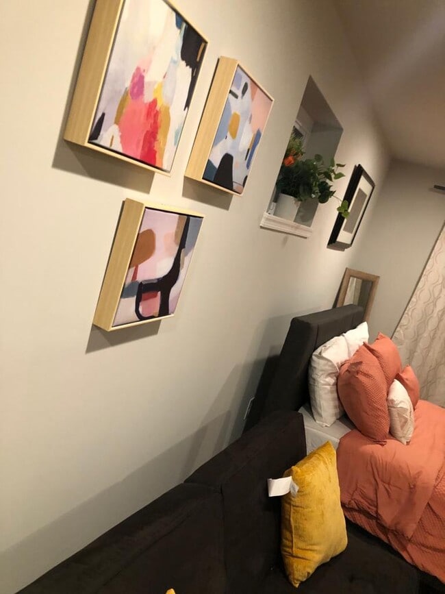 Floorplan - The Glen Burnie - Cozy Studio Apartments