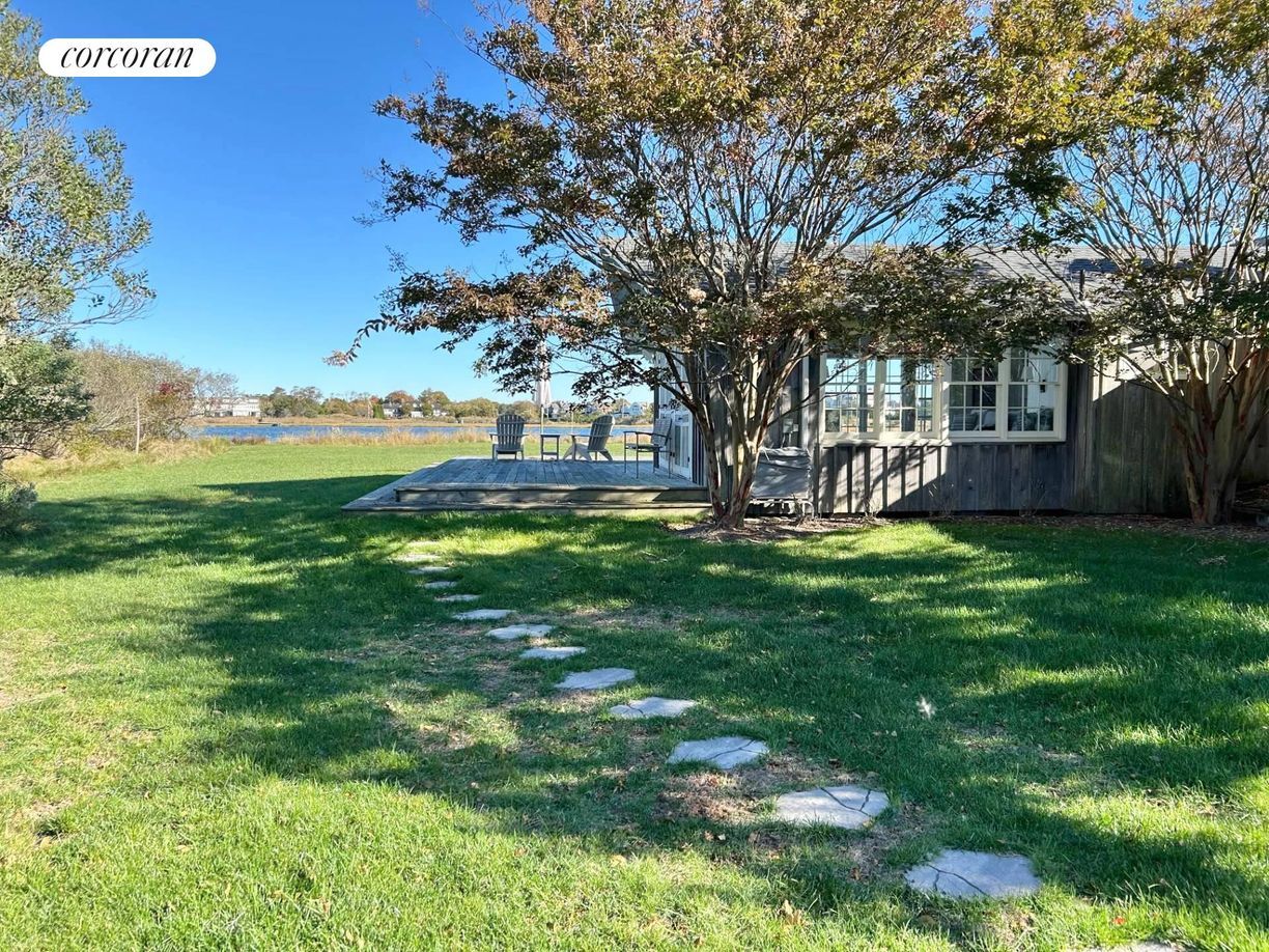 Building Photo - 1 Watersedge Dr