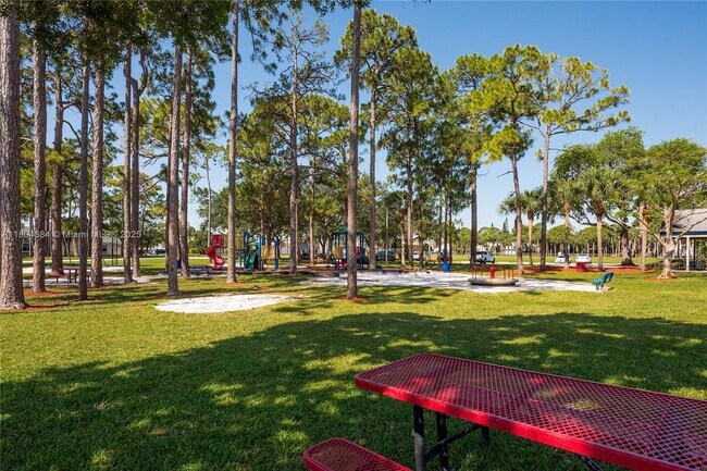 Building Photo - 5800 Rambler Rose Way