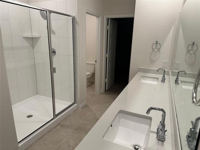 Building Photo - 2408 Grapevine Wy