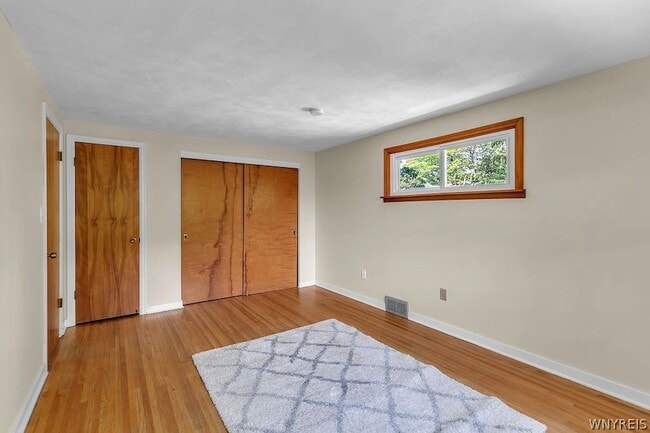Building Photo - 69 Berryman Dr