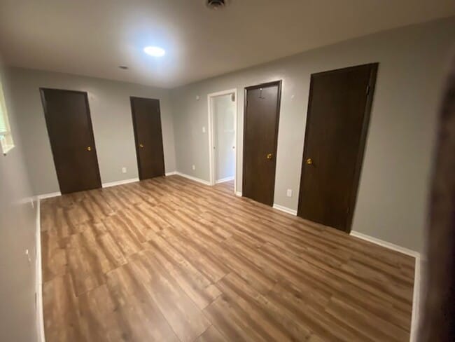 Building Photo - Strawberry Plains 37871 - 1 bedroom, 1 bath apartment, water included in rent - Call Linda Meese ...