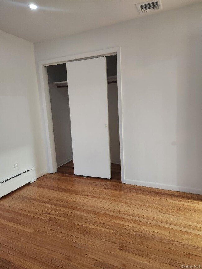 Building Photo - 147 Congers Rd