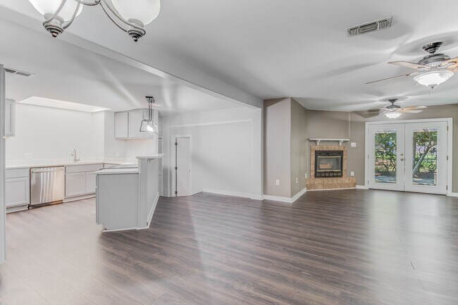 Building Photo - 473 Jim Money Rd