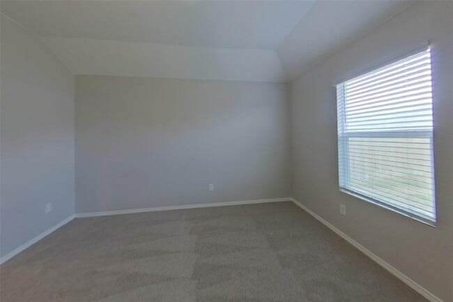 Building Photo - 1016 Adler Way