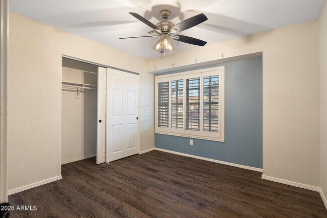 Building Photo - 4230 E Saltsage Dr