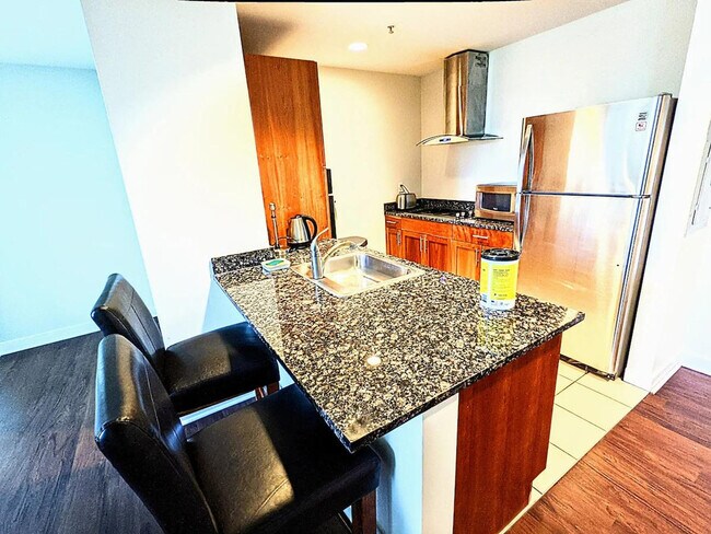 Building Photo - 175 Blossom St