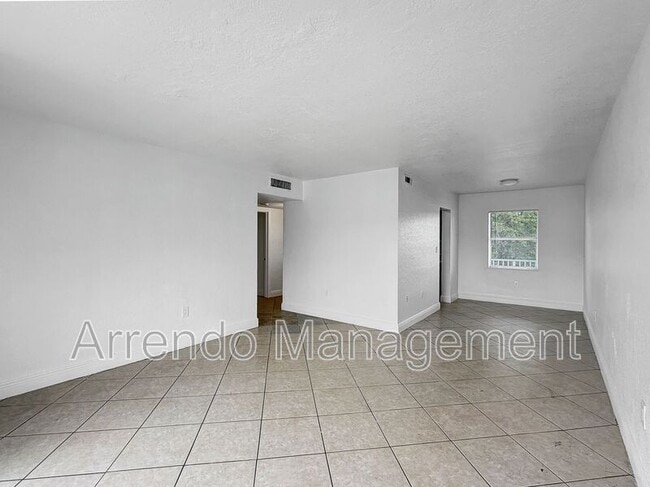 Building Photo - 8475 SW 94th St