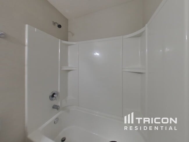 Building Photo - 78611 Rock Ct
