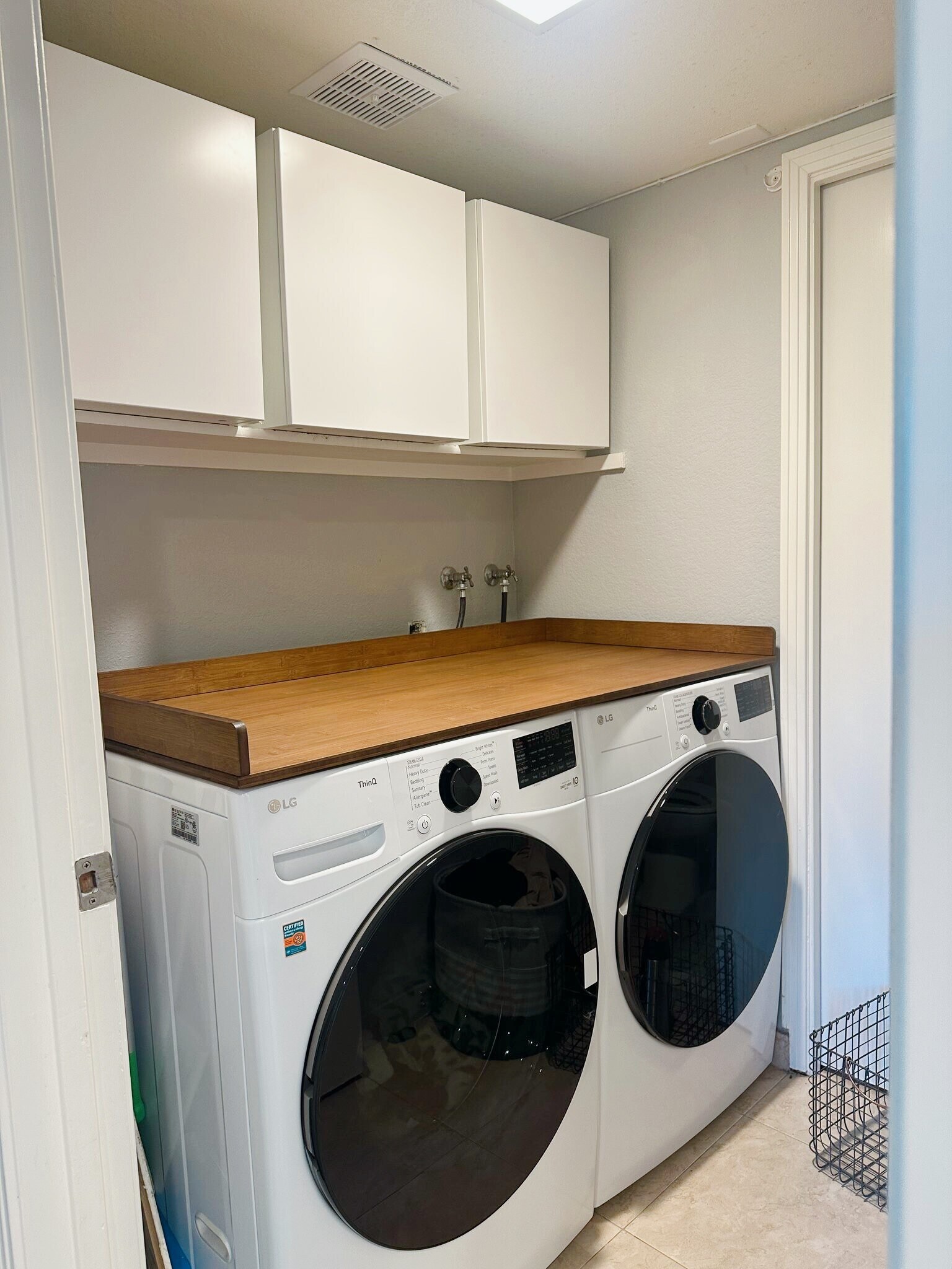 Building Photo - 34736 Tuxedo Cmn