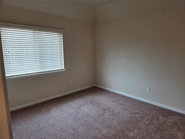 Building Photo - 2832 Coral Valley Dr