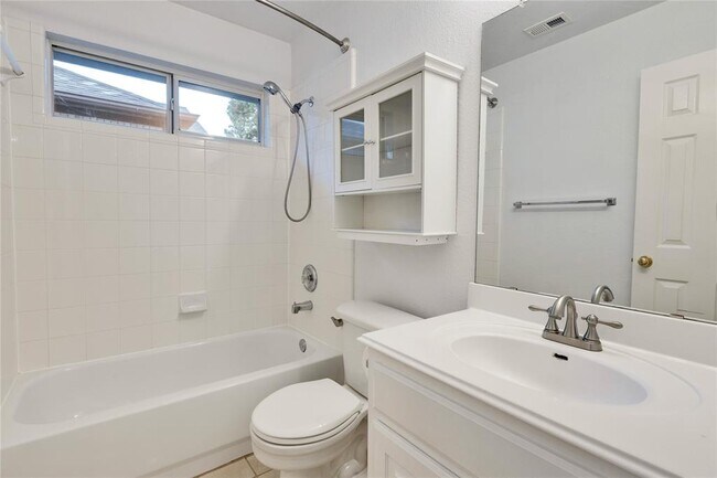 Building Photo - 2625 Gate Ridge Dr