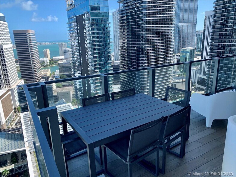 Building Photo - 88 SW 7th St