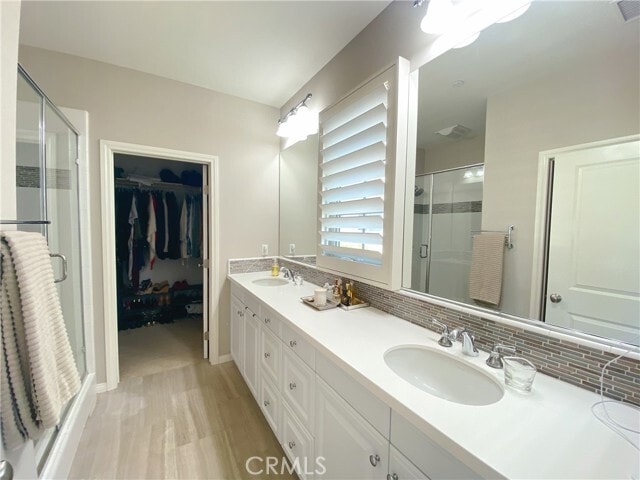 Building Photo - 103 Bianco