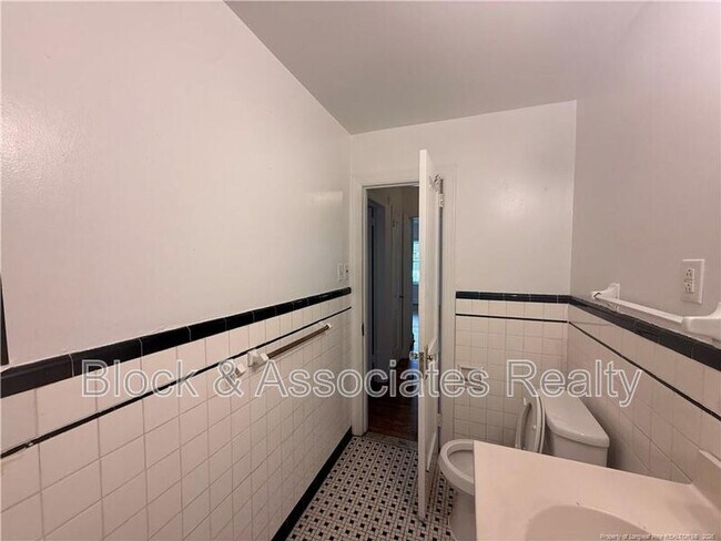 Building Photo - 115 S Tarboro St