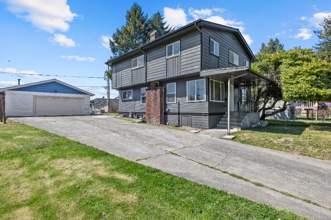Primary Photo - 7531 12th Ave SW