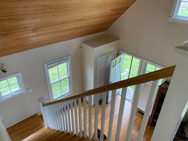 Building Photo - 33 Copse Rd