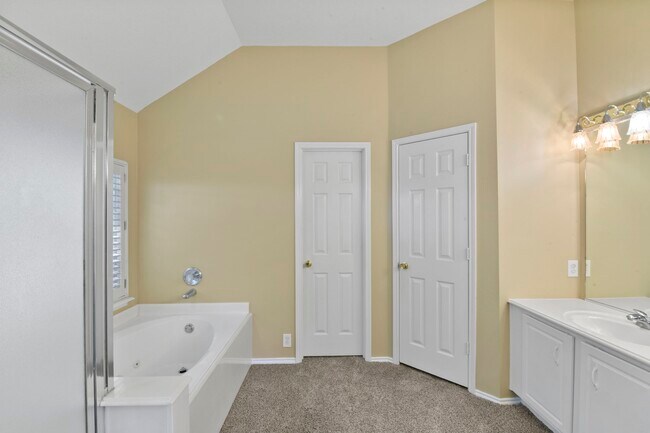 Building Photo - 2118 Louetta Spring Dr
