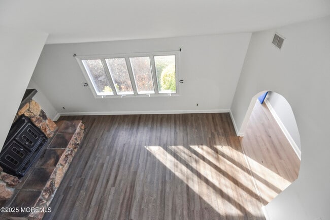 Building Photo - 32 Dakota Ave