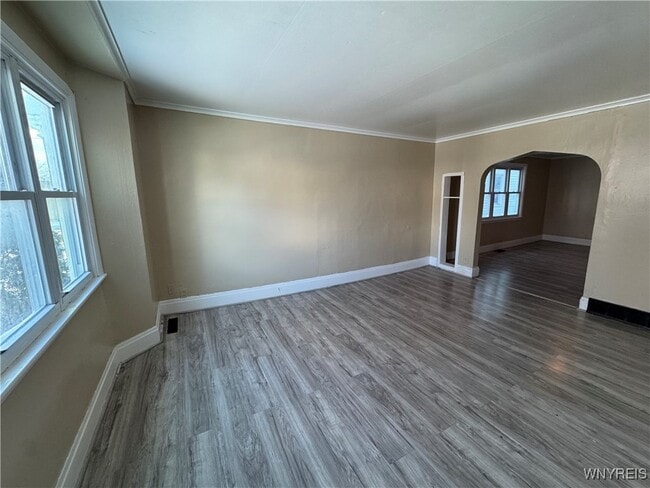 Building Photo - 540 Willett St