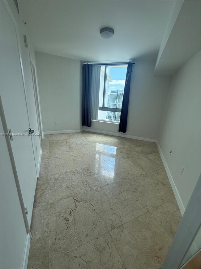 Building Photo - 350 S Miami Ave