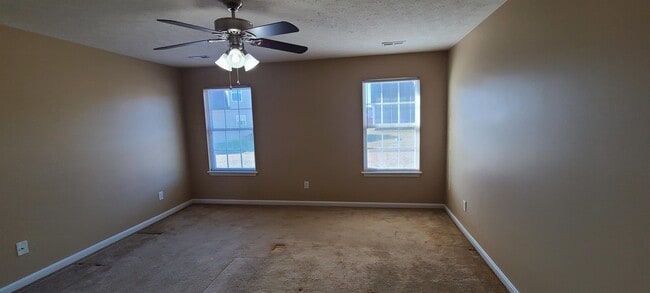 Building Photo - 2504 Emma Katherine Ln