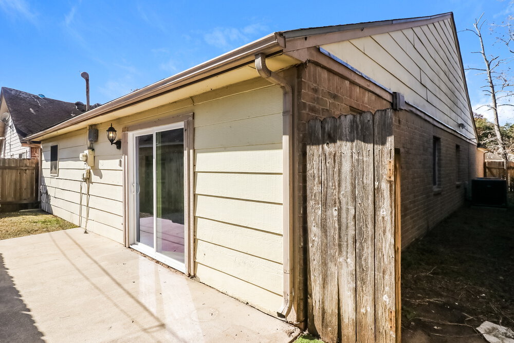 Building Photo - 1611 Bodart Cir