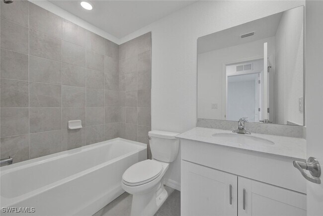 Building Photo - 14273 Oviedo Pl